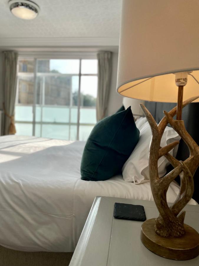 באטל The Abbey Hotel מראה חיצוני תמונה