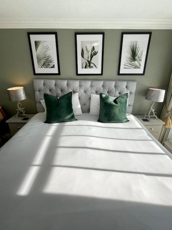באטל The Abbey Hotel מראה חיצוני תמונה