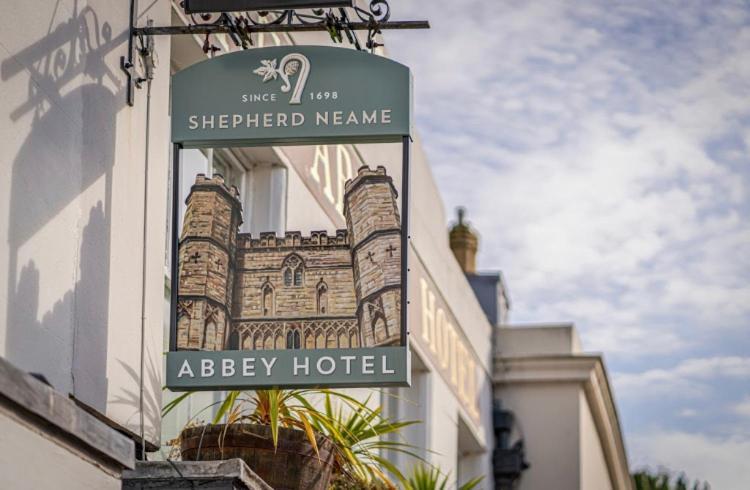 באטל The Abbey Hotel מראה חיצוני תמונה